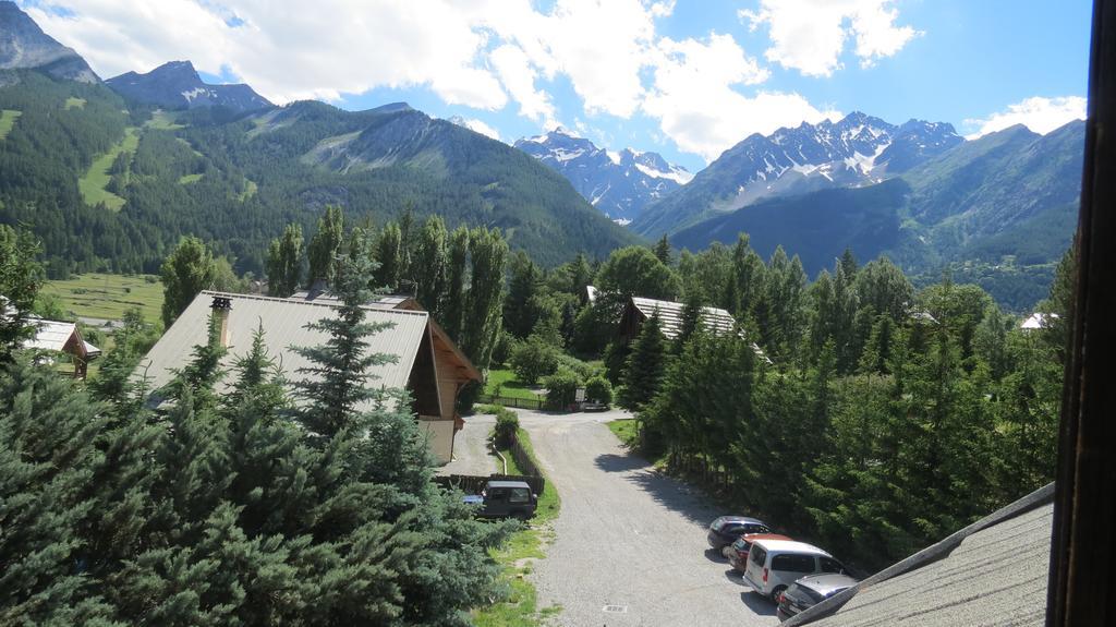 Auberge De Violaine Le Monêtier-les-Bains Buitenkant foto